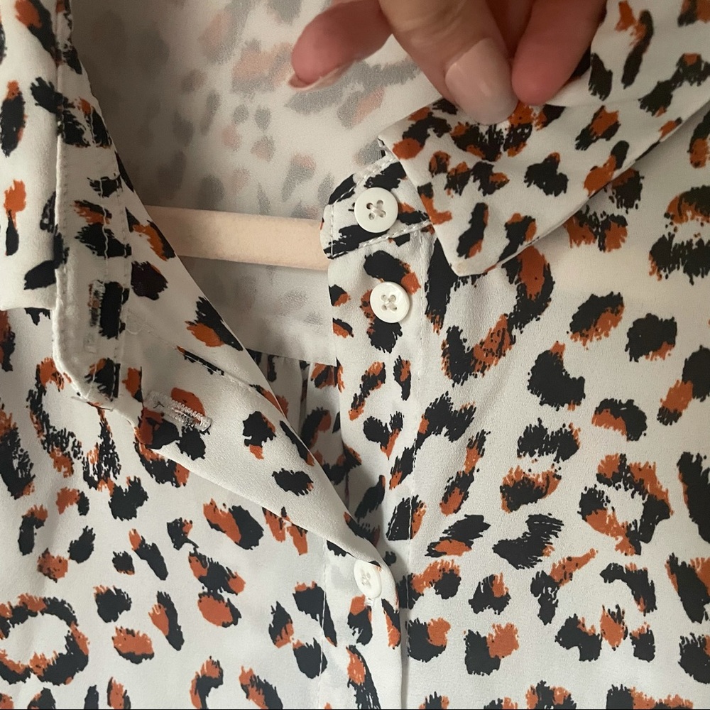 Leopard Print Blouse - Picture 4 of 7